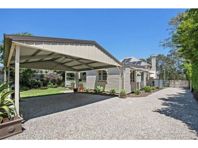 17 Burnett Street, Ipswich QLD 4305