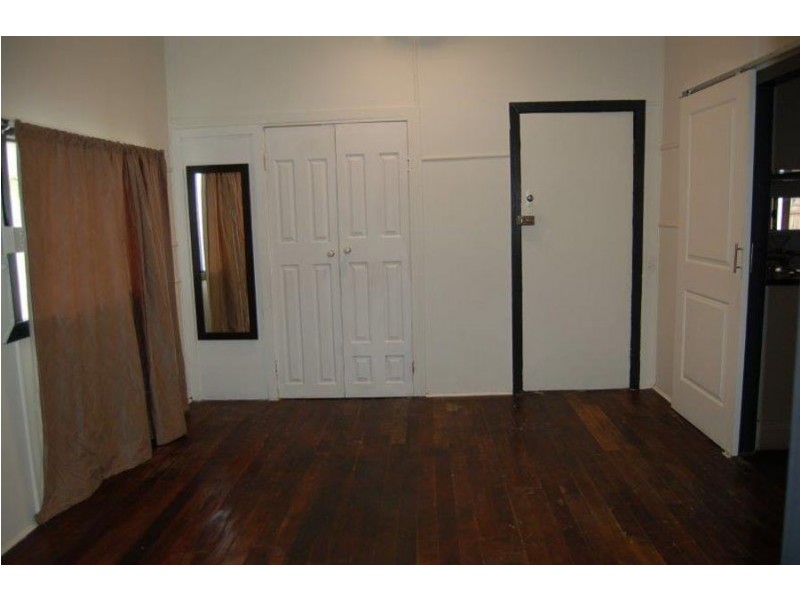 7 Pelican Street, North Ipswich QLD 4305