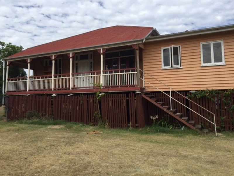 25 Fassifern Street, Peak Crossing QLD 4306