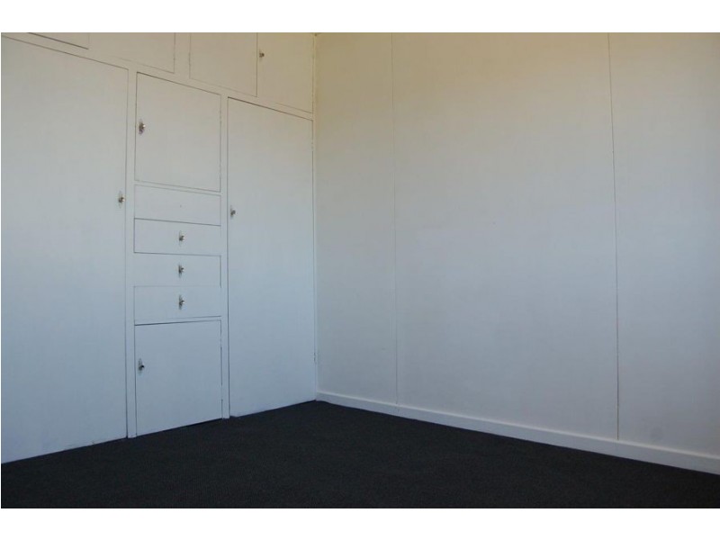 25 Fassifern Street, Peak Crossing QLD 4306