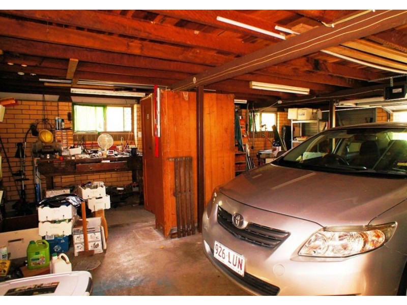 2 Wyman St, Brassall QLD 4305