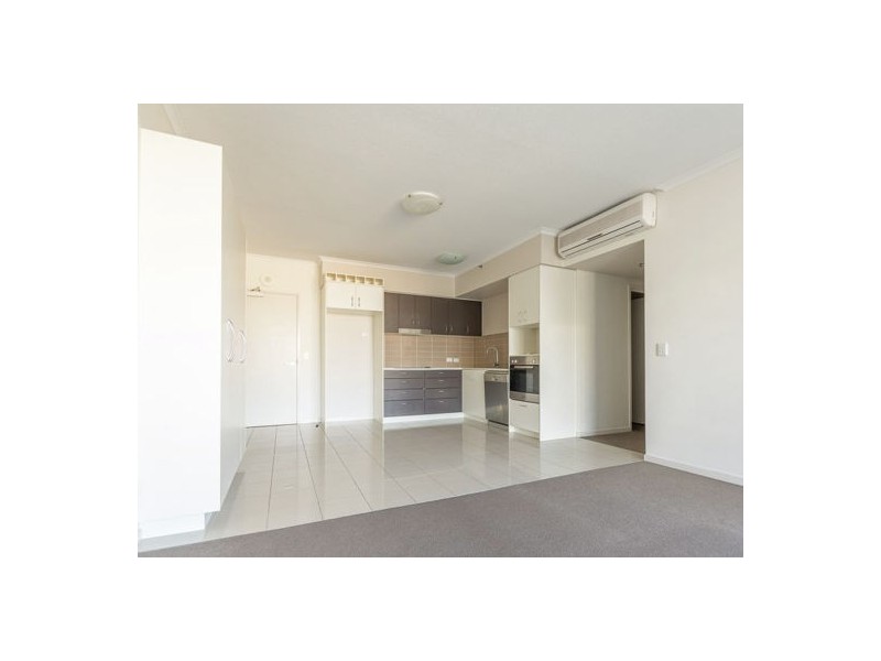 502 11 Ellenborough Street, Woodend QLD 4305