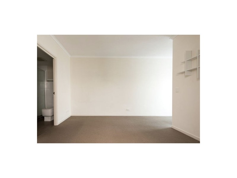 502 11 Ellenborough Street, Woodend QLD 4305