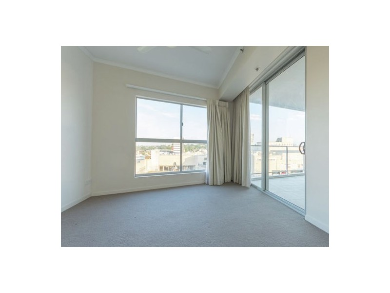 502 11 Ellenborough Street, Woodend QLD 4305