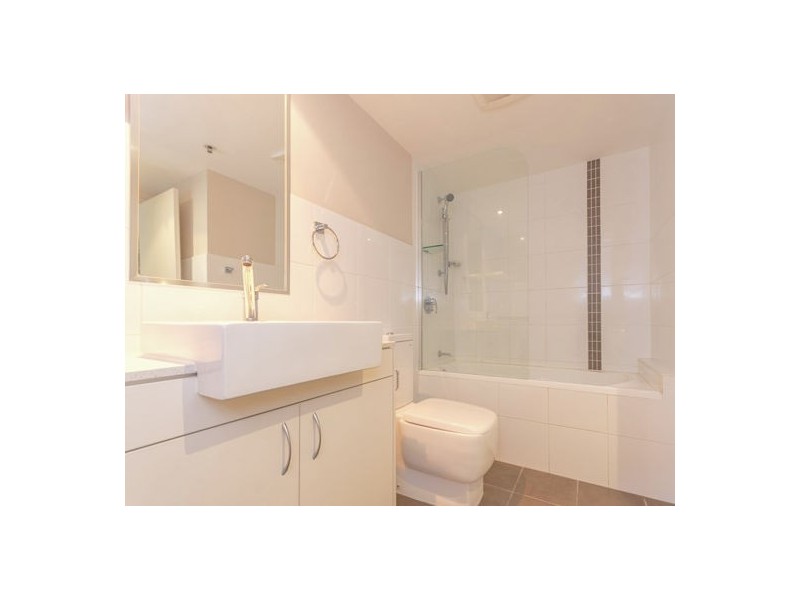 502 11 Ellenborough Street, Woodend QLD 4305