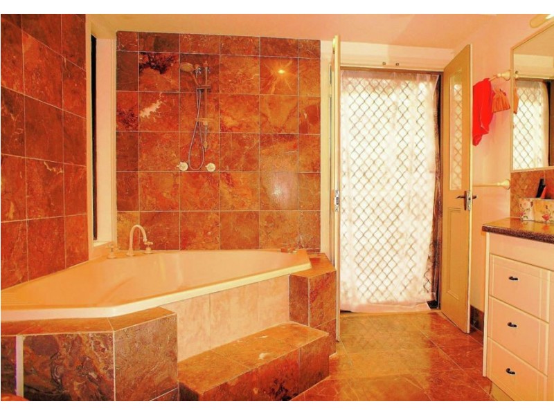 29 Lansdowne Way, Chuwar QLD 4306