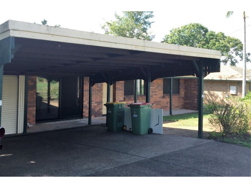 30 Burgoyne Street, Bundamba QLD 4304