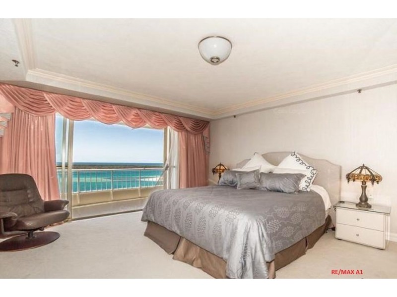 33/19 Oatland Esplanade, Runaway Bay QLD 4216