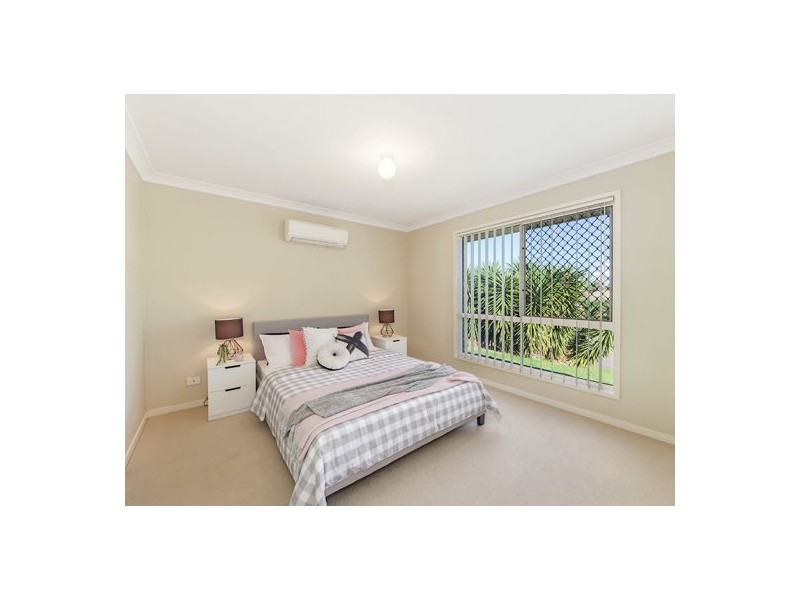 5 Josh Court, Flinders View QLD 4305