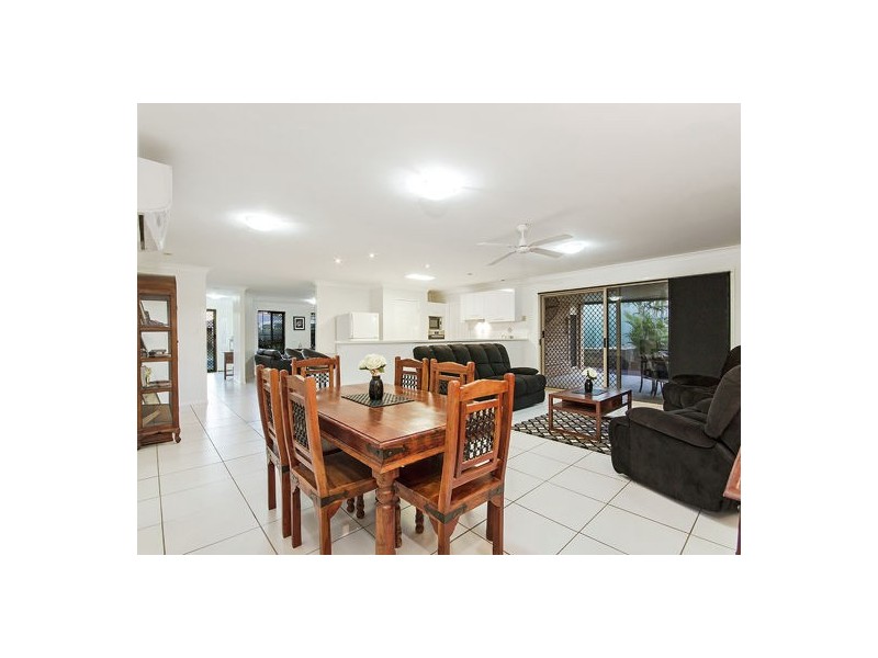 2 Palma Rosa Drive, Wulkuraka QLD 4305