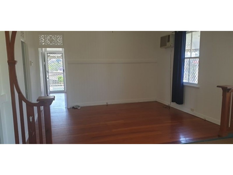 14 Freeman Street, North Ipswich QLD 4305