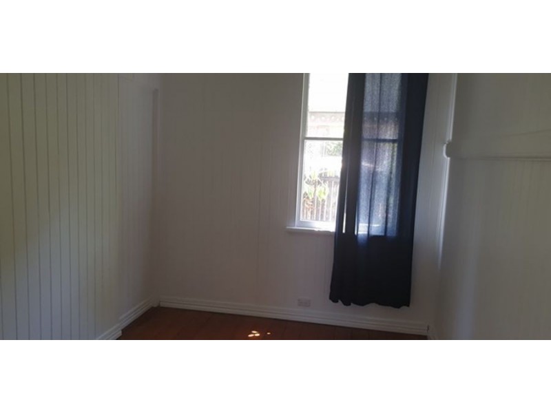 14 Freeman Street, North Ipswich QLD 4305