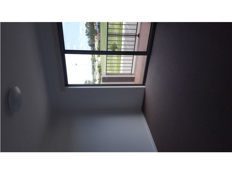 127 Napier Circuit, Silkstone QLD 4304