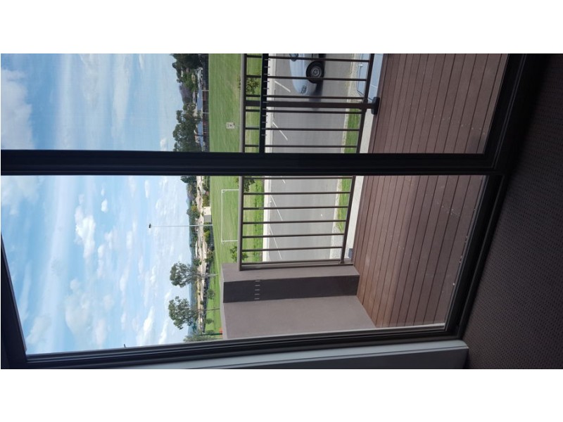 127 Napier Circuit, Silkstone QLD 4304