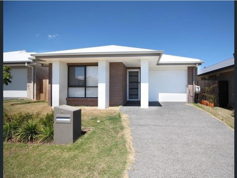 27 Lillypilly Drive, Ripley QLD 4306