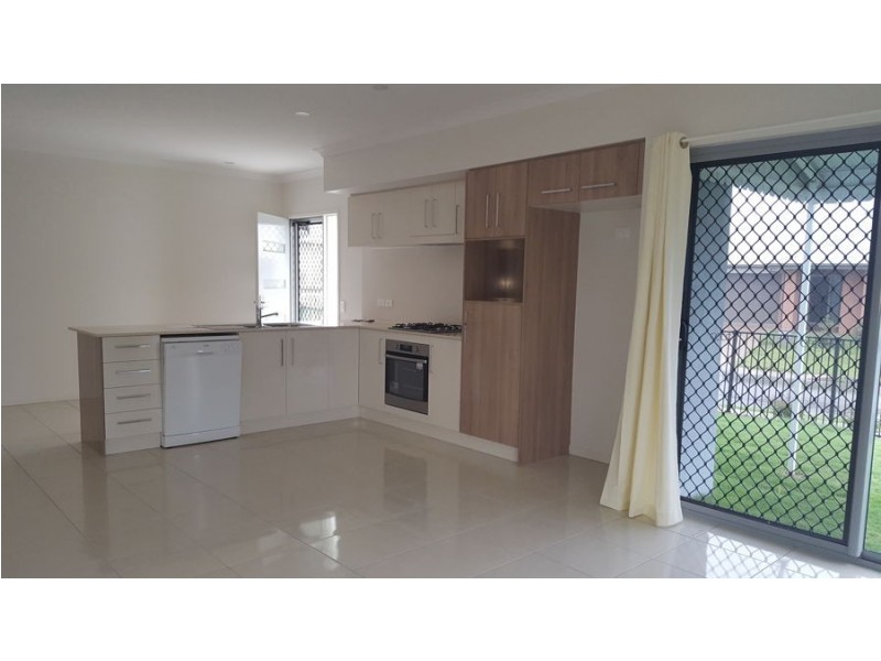 2 Koda St, Ripley QLD 4306