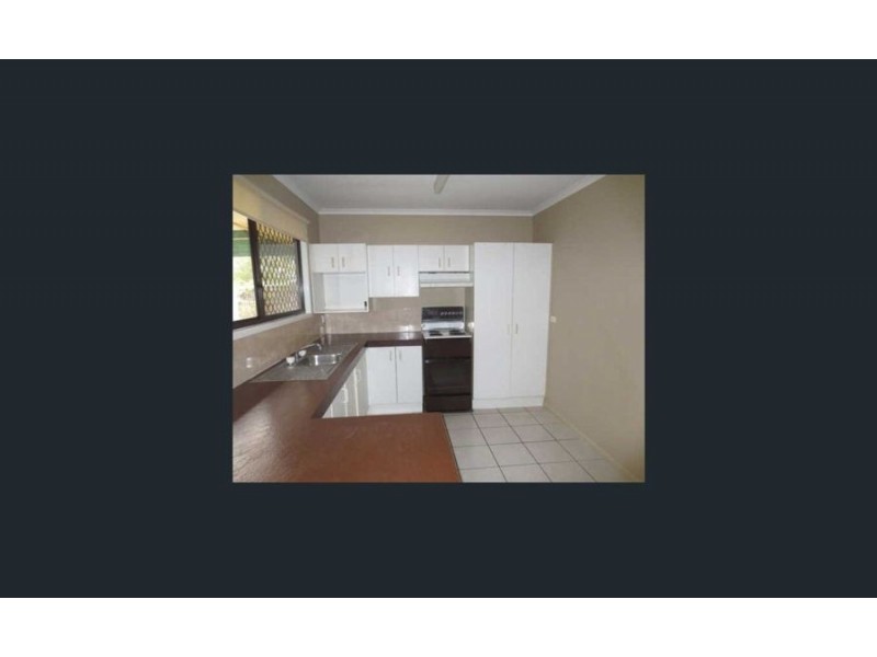 30 Burgoyne St, Ipswich QLD 4305
