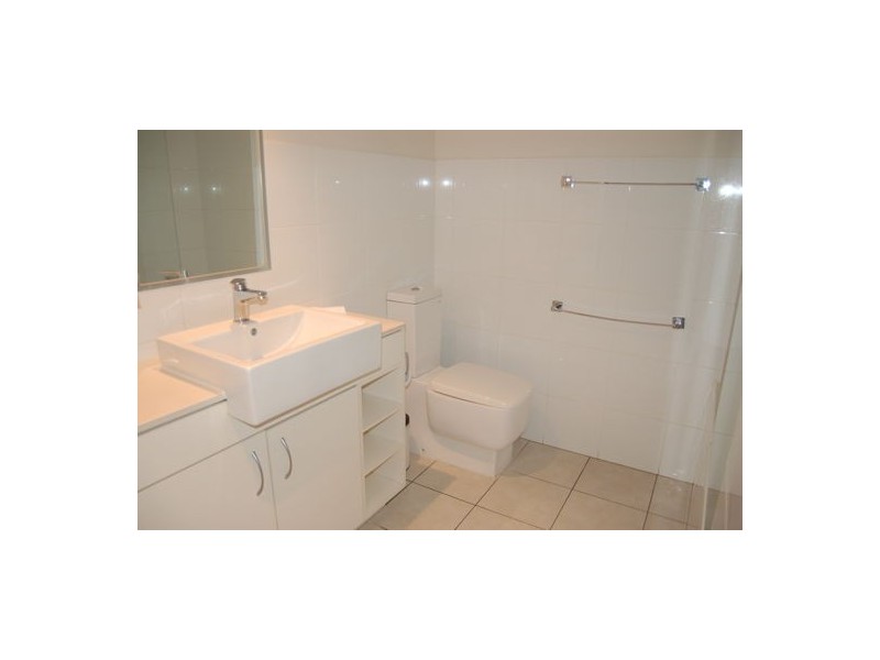 405 11 Ellenborough Street, Woodend QLD 4305