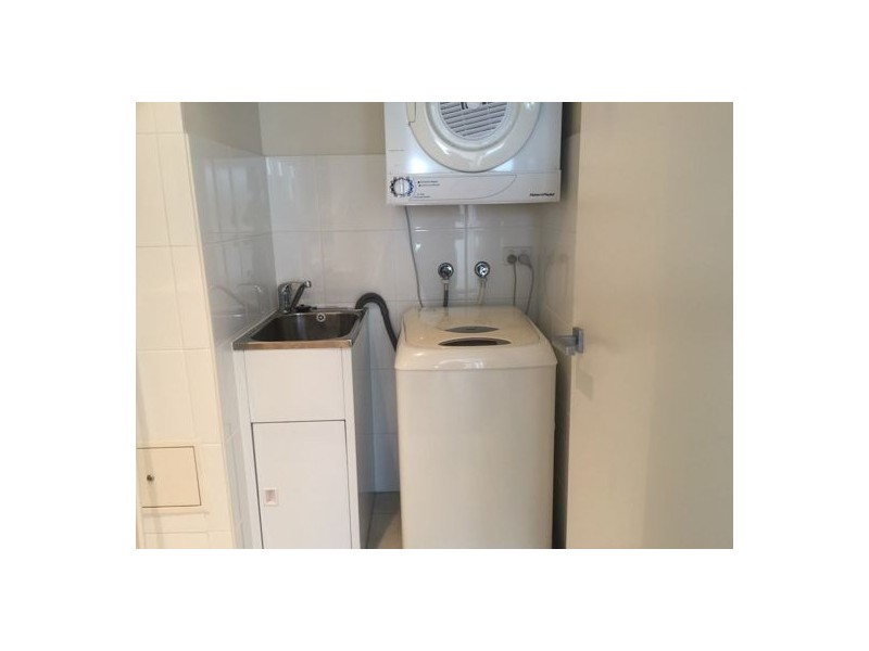 405 11 Ellenborough Street, Woodend QLD 4305