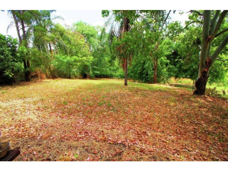 18 Farr Street, East Ipswich QLD 4305