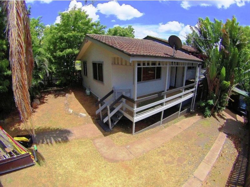 18 Farr Street, East Ipswich QLD 4305