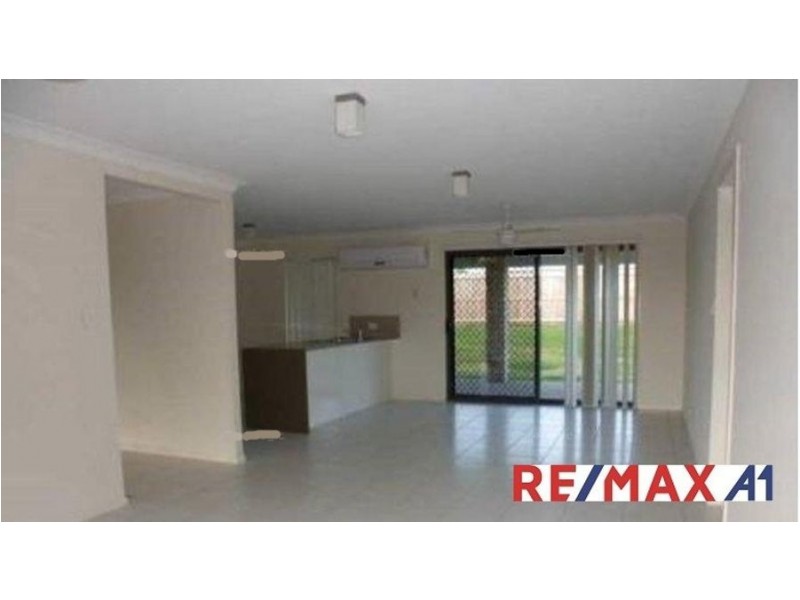 3 Iris Court, Yamanto QLD 4305