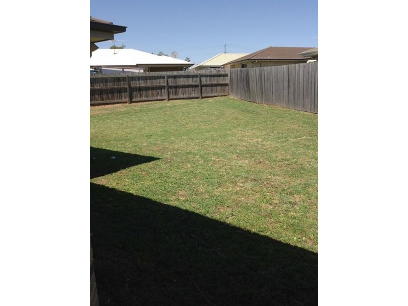 6 Sugars Place, Bundamba QLD 4304