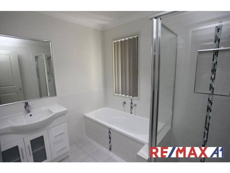 9 Conway Street, Riverview QLD 4303