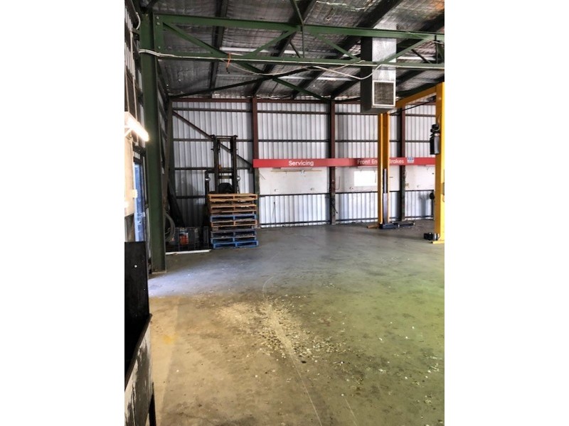 21 Griffin Street, Moranbah QLD 4744