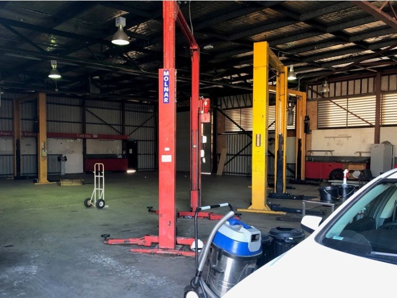 21 Griffin Street, Moranbah QLD 4744