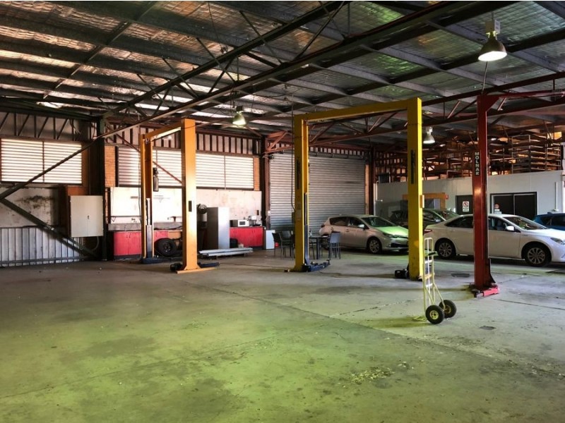 21 Griffin Street, Moranbah QLD 4744