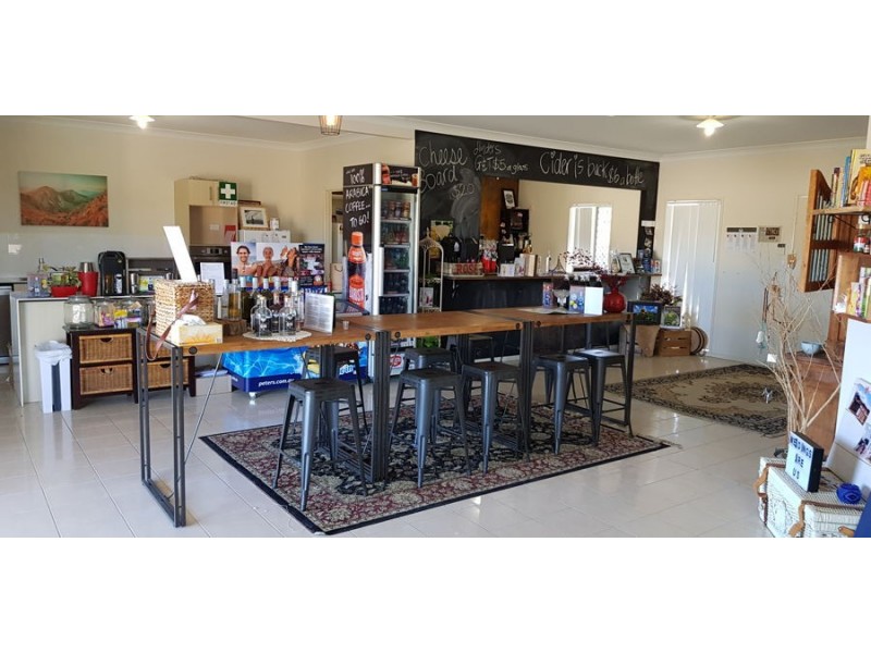 Peak Crossing QLD 4306