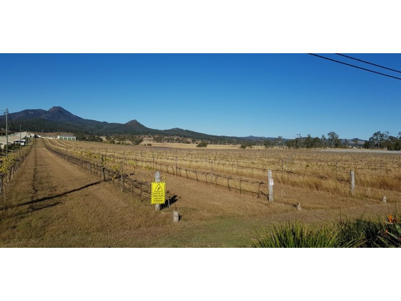 Peak Crossing QLD 4306