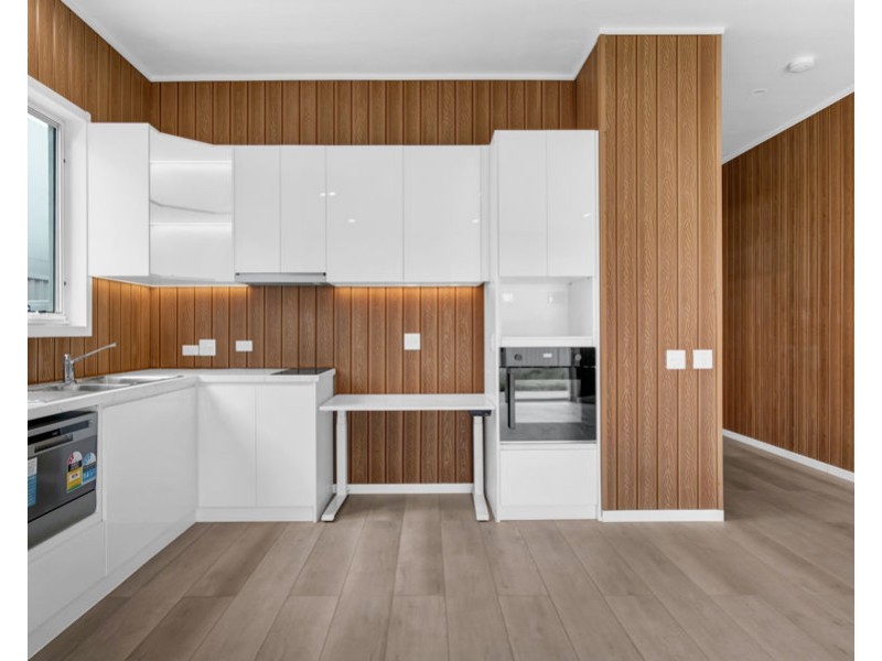 81 Brisbane Road, Bundamba QLD 4304