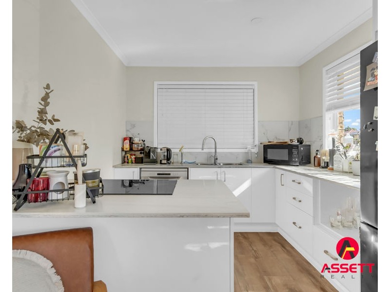 21 Waterford Road, Gailes QLD 4300