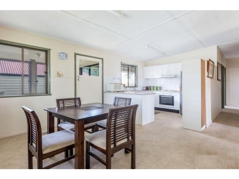 34 STAFFORD STREET, Booval QLD 4304