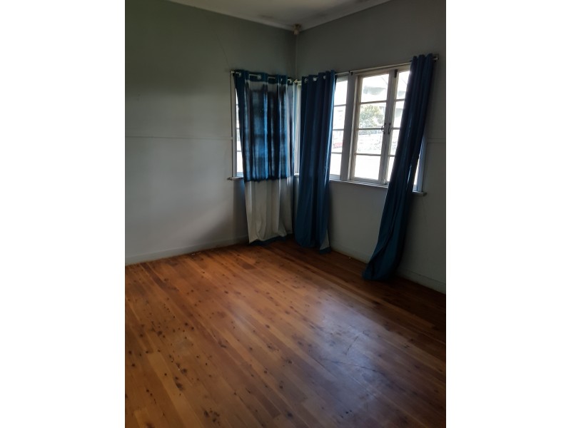 7 MINE STREET, Redbank QLD 4301