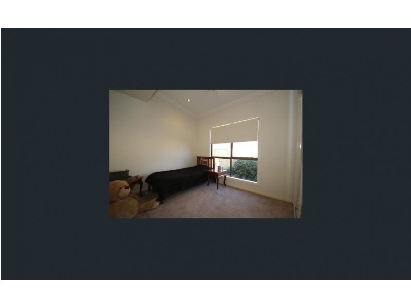 8 Eugene Street, Bellbird Park QLD 4300