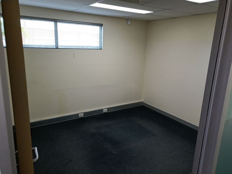 11 William Street, Blackstone QLD 4304