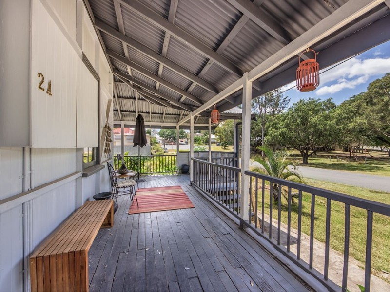 2A Ferguson Street, North Ipswich QLD 4305