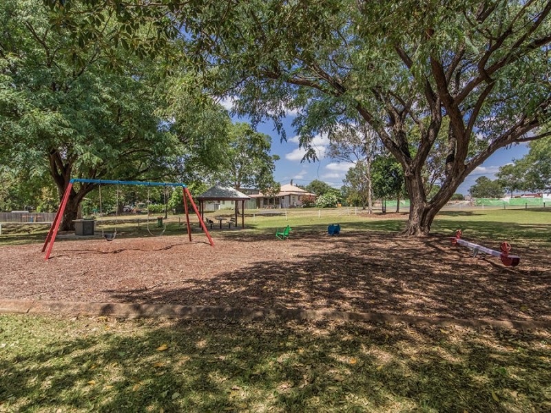 2A Ferguson Street, North Ipswich QLD 4305