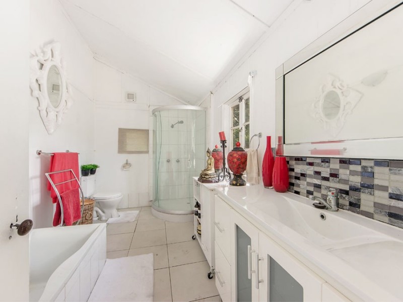 2A Ferguson Street, North Ipswich QLD 4305