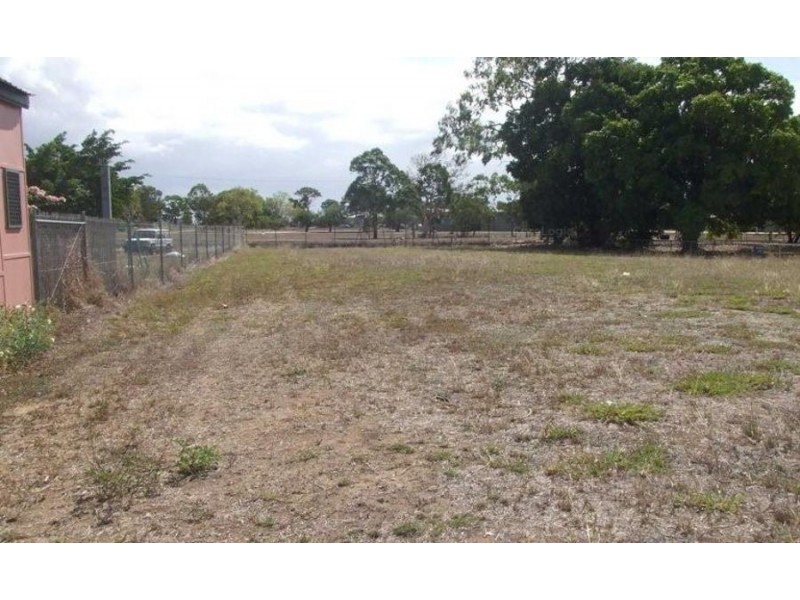 52-54 Eighth Avenue, Home Hill QLD 4806