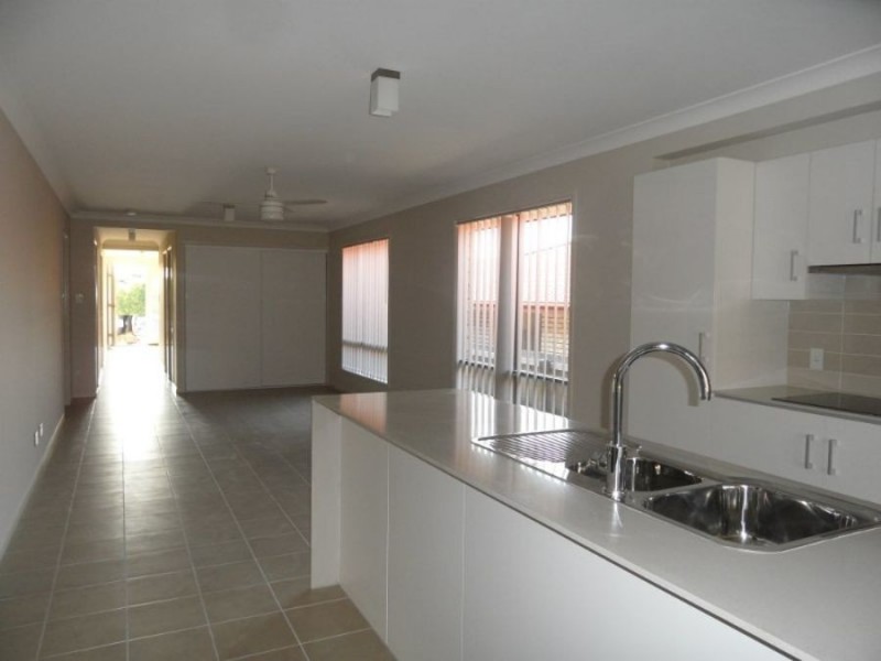 42A Cheihk Crescent, Collingwood Park QLD 4301