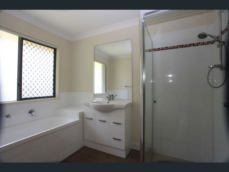 42A Cheihk Crescent, Collingwood Park QLD 4301