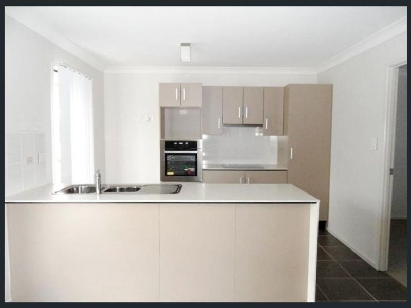 88 High Street, Blackstone QLD 4304