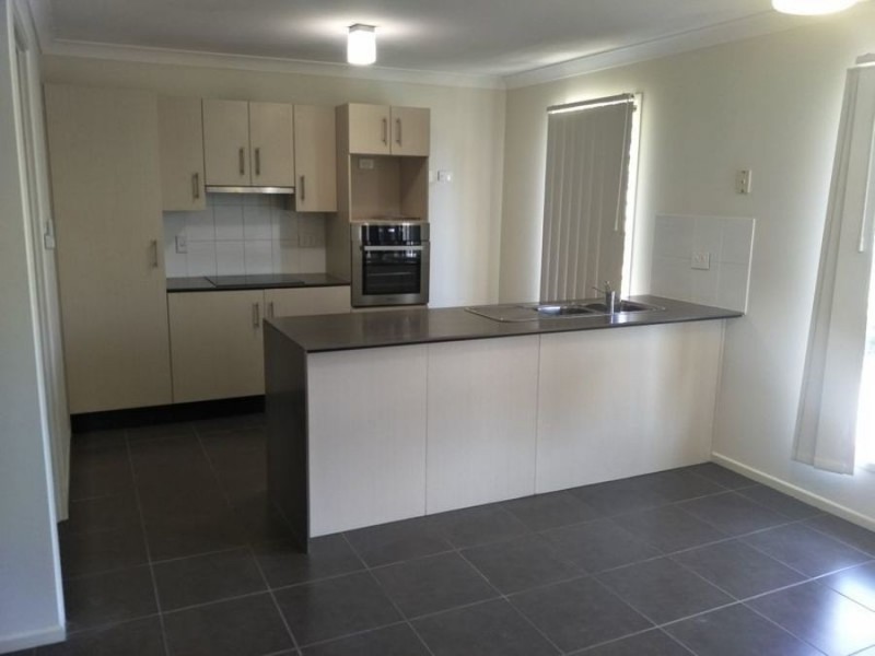 88 High Street, Blackstone QLD 4304