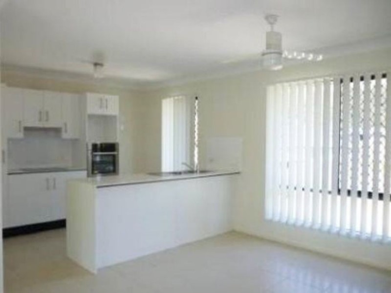 94 High Street, Blackstone QLD 4304