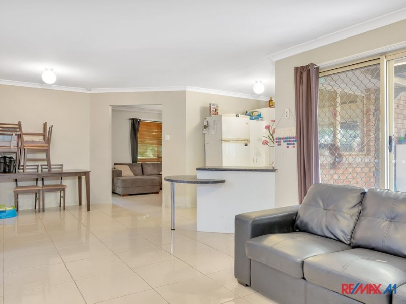 8 Penrose Circuit, Redbank Plains QLD 4301