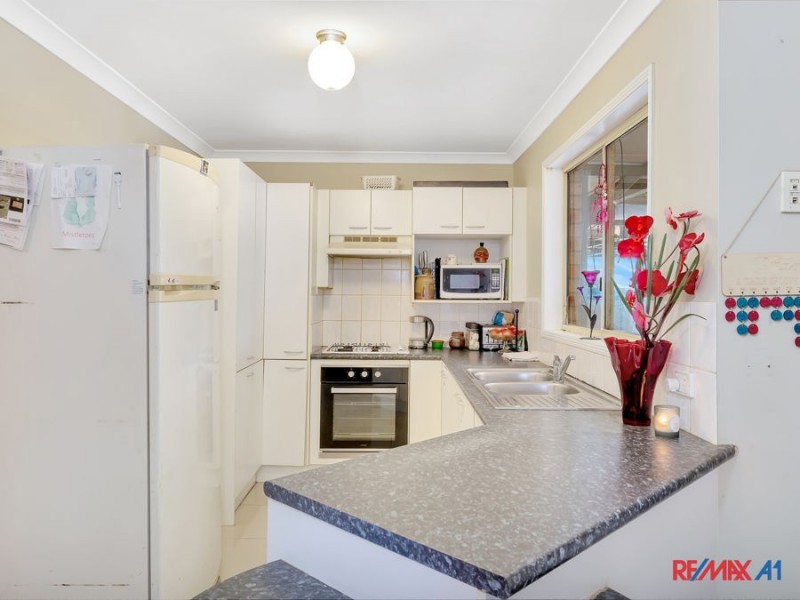 8 Penrose Circuit, Redbank Plains QLD 4301